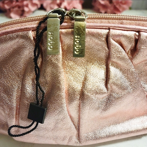 Rare HOBO Int'l Rose Gold Iridescent Ruched Medium Sz Makeup/Travel Bag - Picture 6 of 9